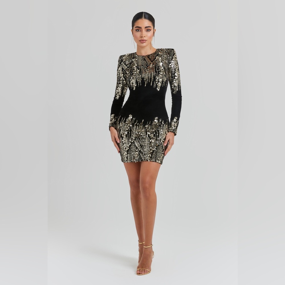 Nadine Merabi kyra Black velvet mini dress Size S/M NADINE MERABI worn once